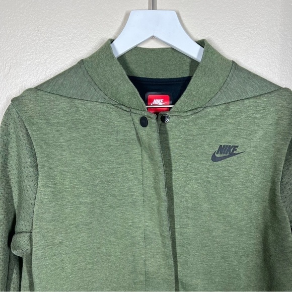 Nike Tech NSW Women’s Fleece Destroyer Zip Up Jacket Green Size Medium - Picture 4 of 12